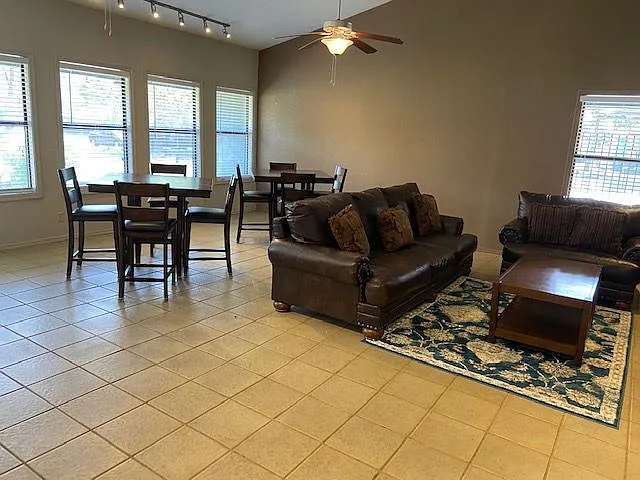 9320 S College Ave — Photo 21
