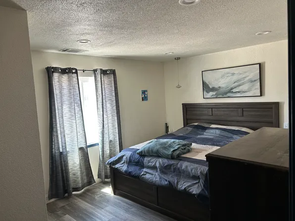 (undisclosed Address), Fresno, CA 93704