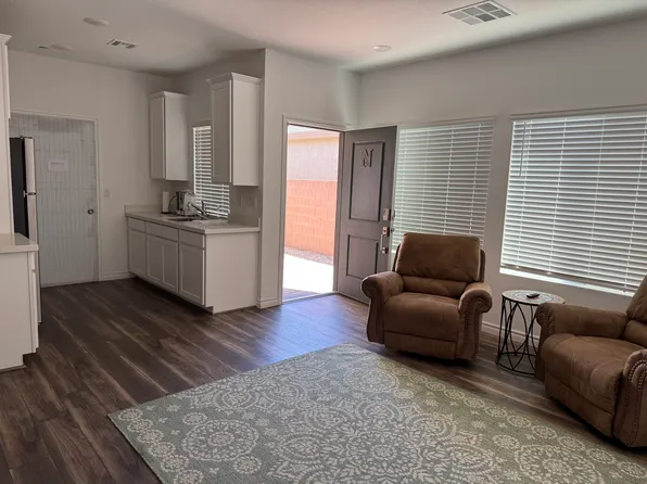 3746 Etendre Ct #N, Las Vegas, NV 89121