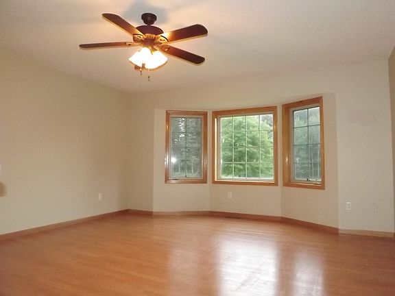 3rd image of 5581 297th Ave NW