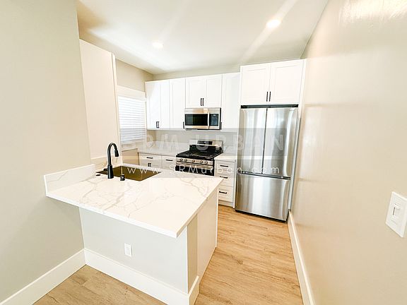 4th image of 1557 8th Ave #16