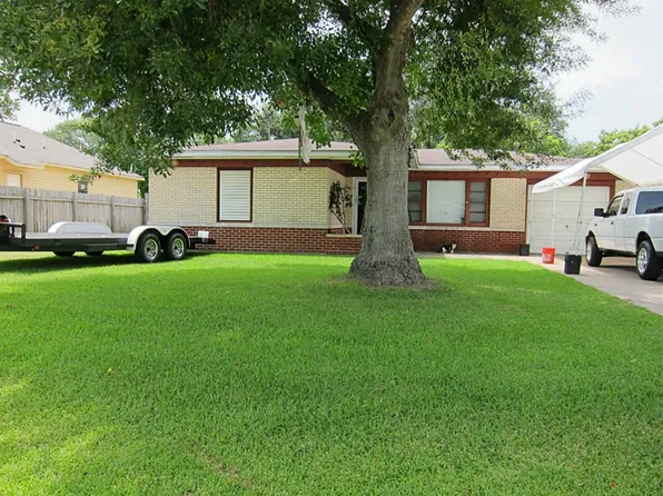 1104 Cora St, La Marque, TX 77568