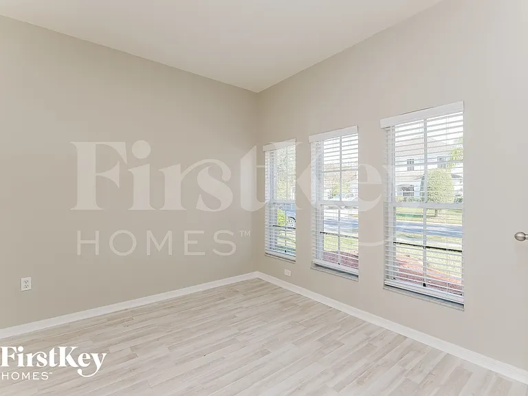 2210 Briana Dr — Photo 12
