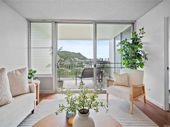 2029 Nuuanu Ave APT 1202, Honolulu, HI 96817