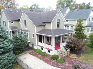 4640 Forest Ave, Downers grove, IL 60515