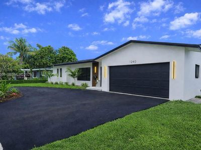 1240 S Cypress Rd, Pompano Beach, FL, 33060