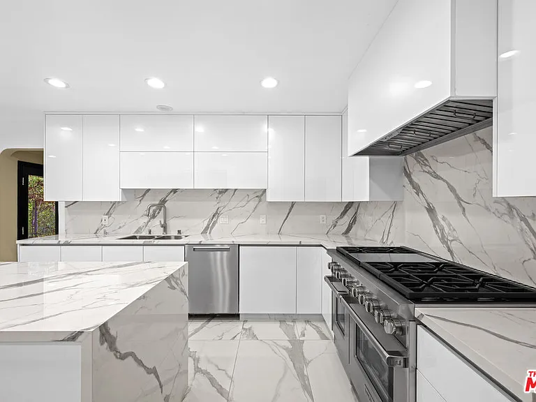 17449 Sumiya Dr — Photo 21