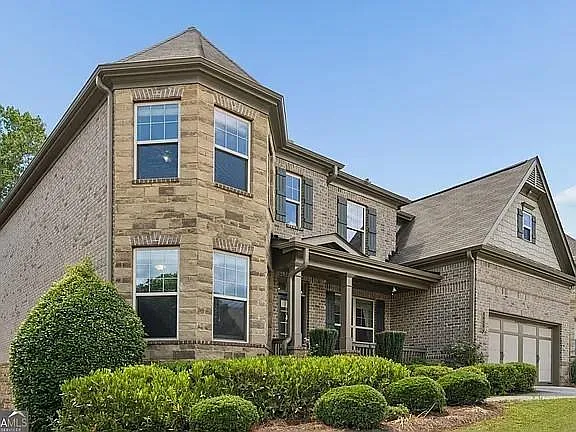 6 bed, 5.0 bath, 5142 sqft, $3,900 — Photo 3