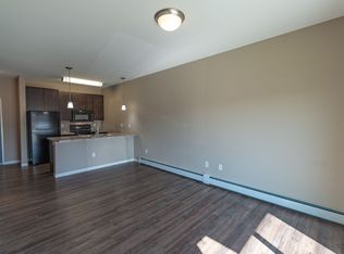 3655 Ruemmele Rd #207, Grand Forks, ND 58201