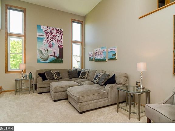 5th image of 8489 Rosewood Ct