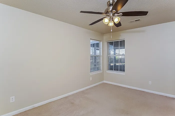108 Turnbrook Dr SW — Photo 9