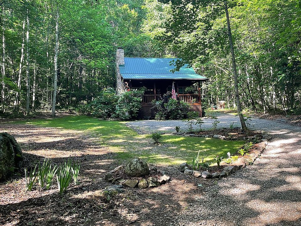 1st image of 438 Starr Mountain Rd