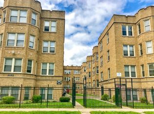 7048 S Michigan Ave #2B, Chicago, IL 60637