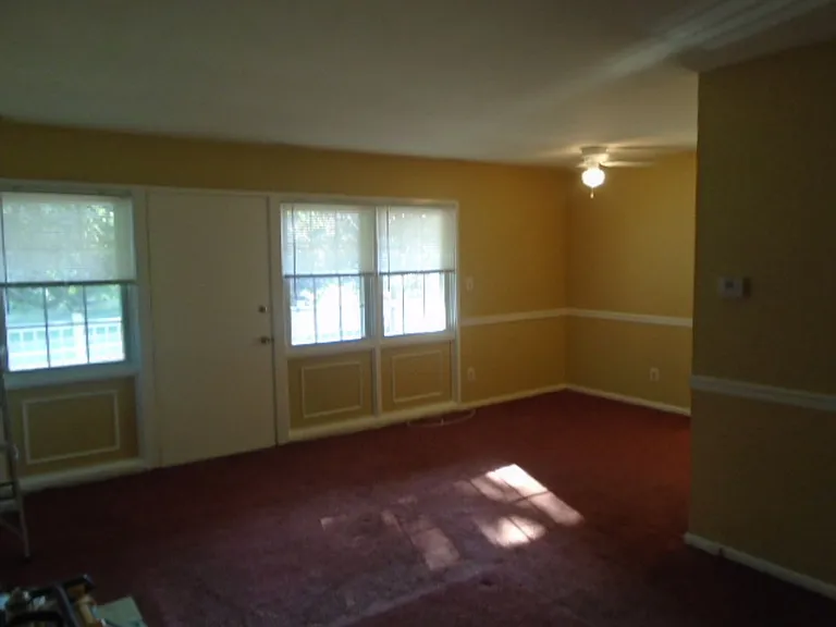 Maple View Apartments — Photo 3