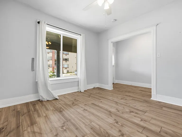 936 N Ogden St — Photo 6
