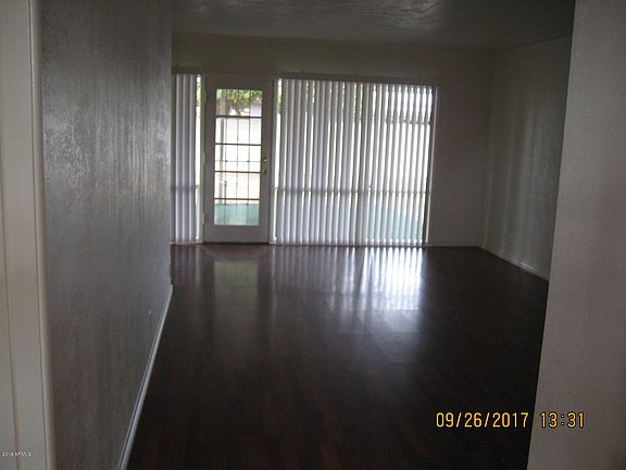 3rd image of 848 W Indianola Ave