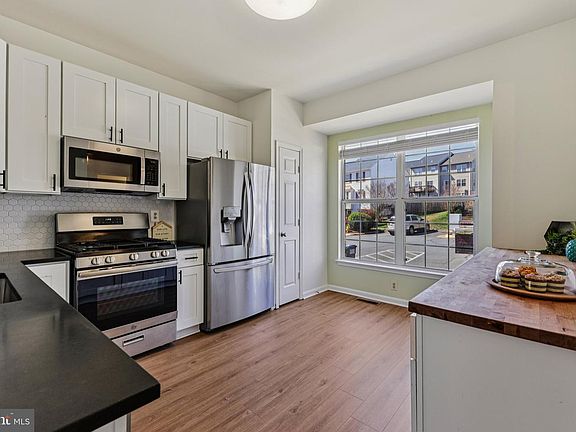 4th image of 15729 Lansdale Pl