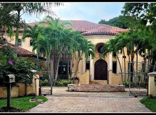 5830 SW 104th St, Pinecrest, FL 33156