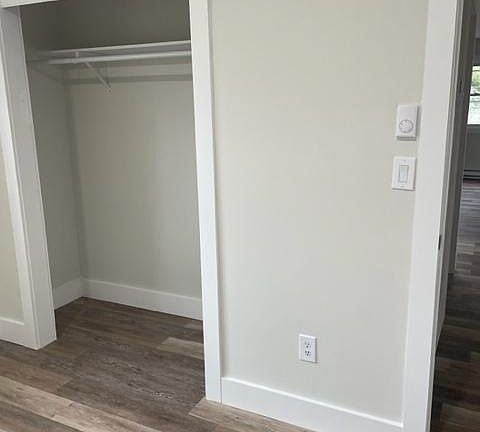 2nd image of 17 Fisher Ln