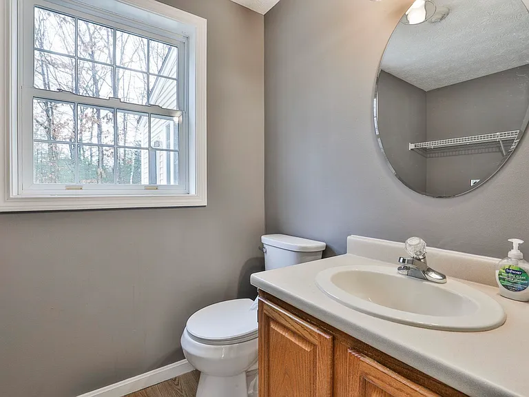 54 Vandora Dr — Photo 24