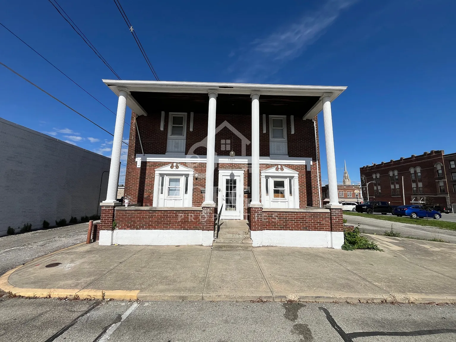 1317 Main Street - A — Photo 1