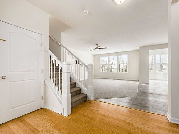 5th image of 702 Clydesdale Way