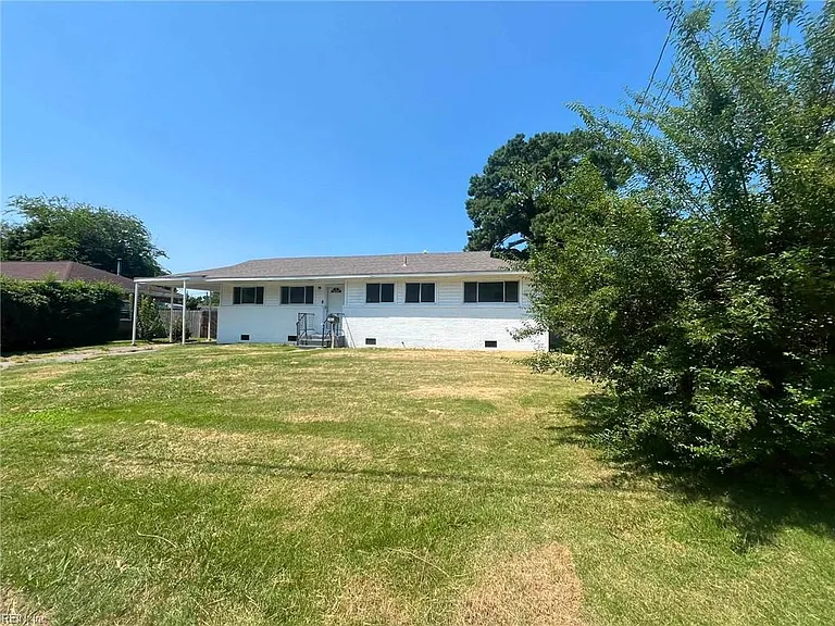 3461 Gamage Dr — Photo 2