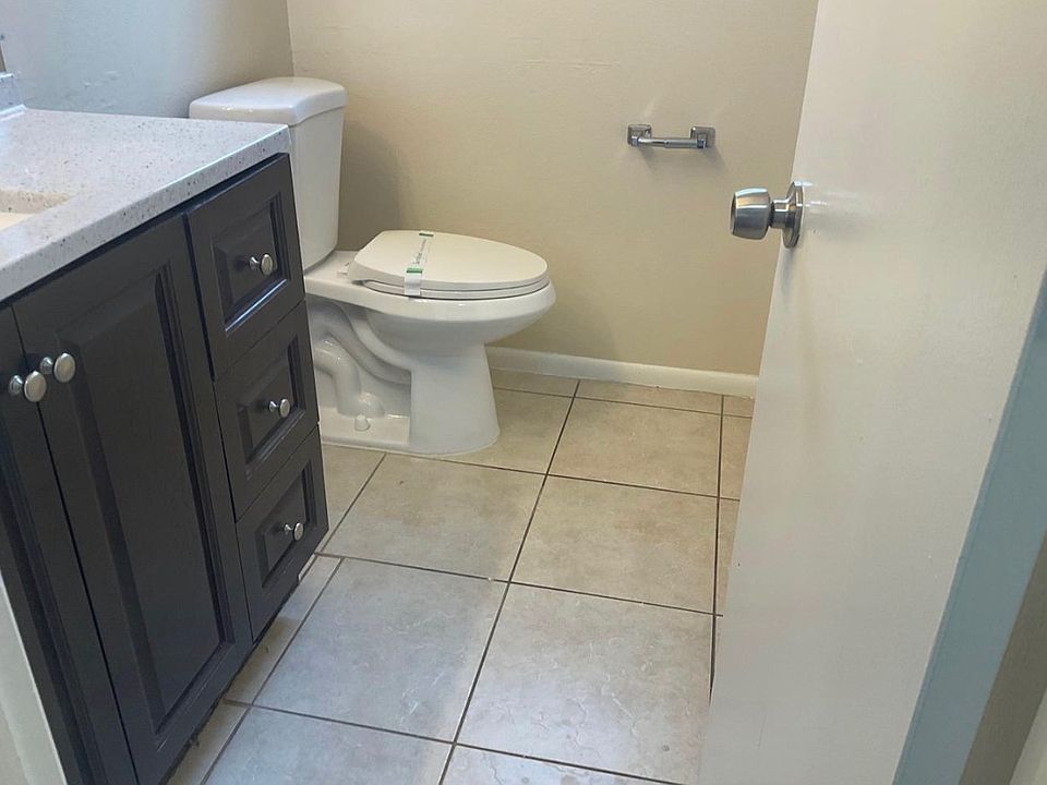 1st image of 5440 Conway Oaks Ct