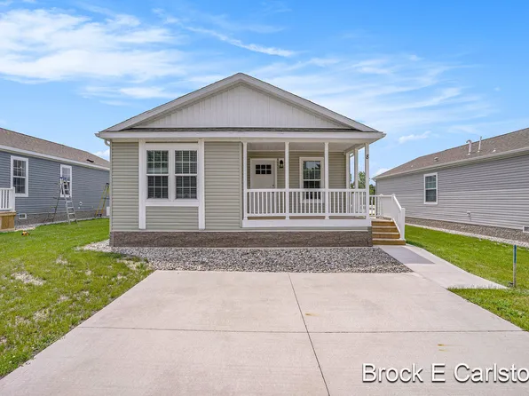 1283 E Ellis Rd #8, Muskegon, MI 49441