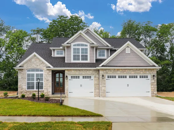 1211 N Briarwood Ln, Mahomet, IL 61853