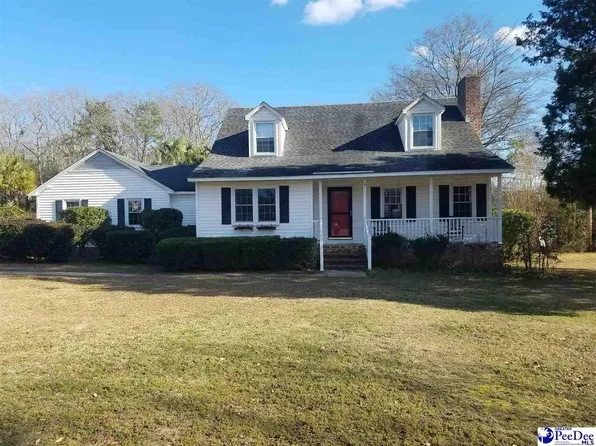 714 Crestview Dr, Bennettsville, SC 29512