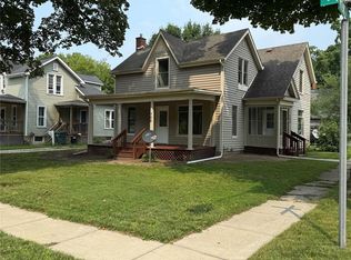 706 N Main St, Lapeer, MI
