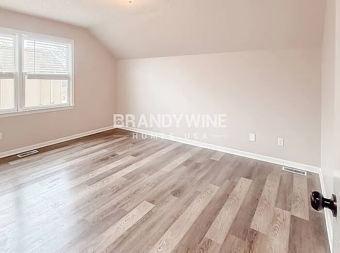 105 Sumac St — Photo 13