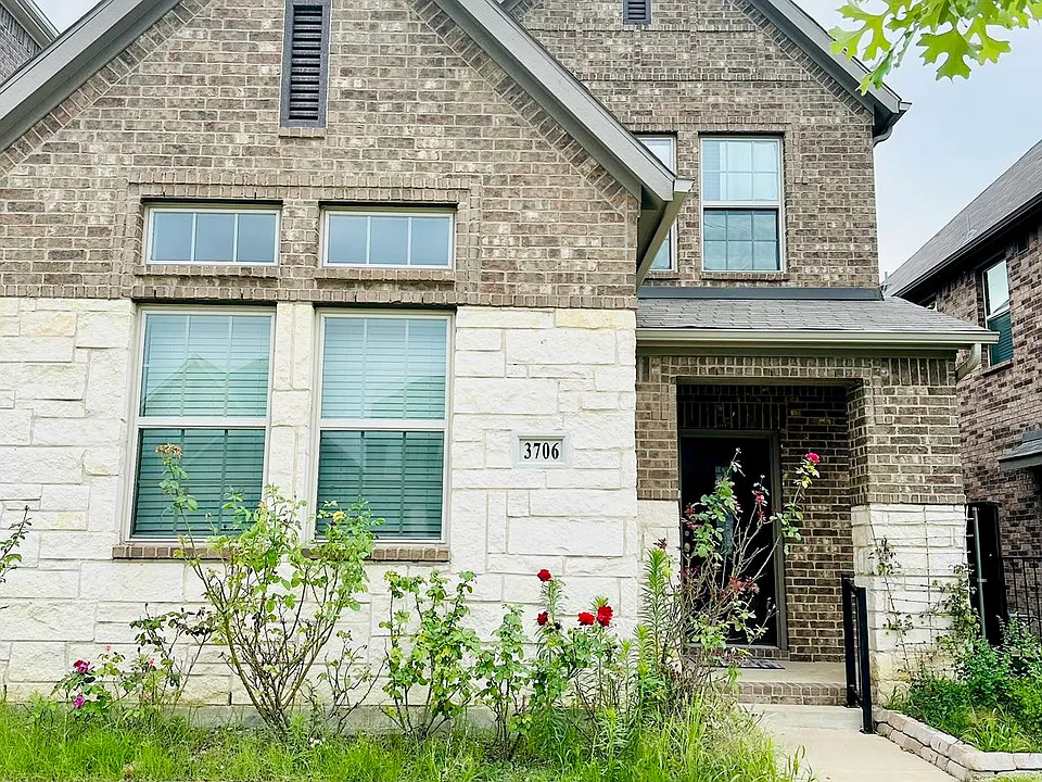 3706 Glenn Mews