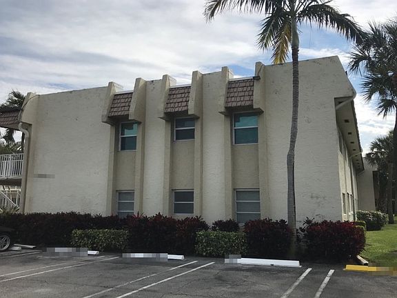 2nd image of 600 Snug Harbor Dr APT A9