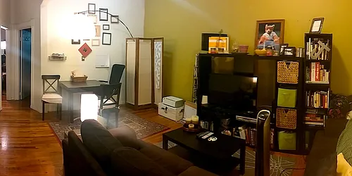 Rented by R New York