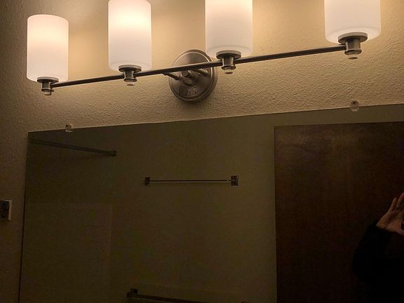 4th image of 1002 S Vassault St #1