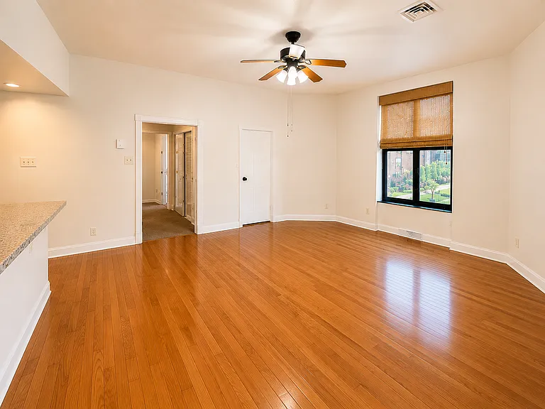 735 N Highland Ave #3 — Photo 16