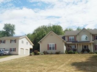 4010 Holiday Extension Dr, Barberton, OH 44203