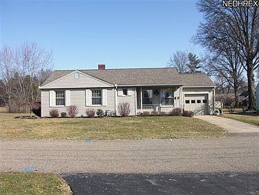 2nd image of 1446 Buckeye Cir