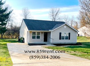 2870 Russell Dr, Hebron, KY 41048