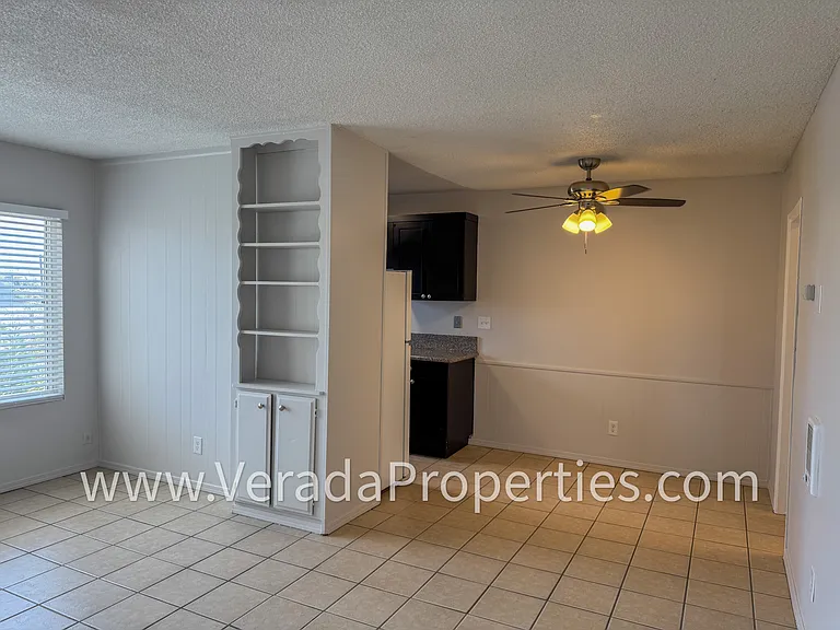 3533 42nd St #9 — Photo 5