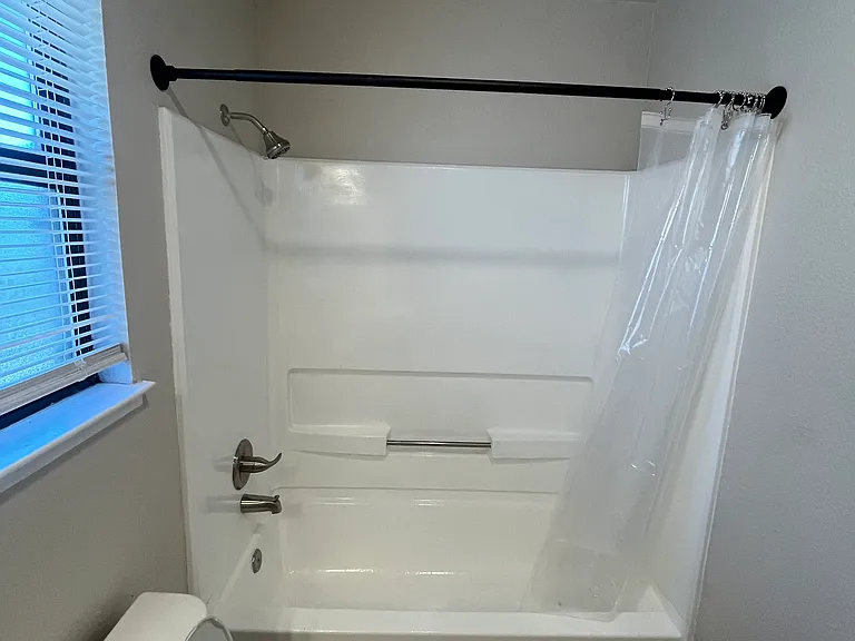 Upstairs Hallway Full Bathroom