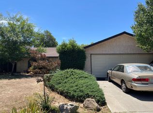 3723 W Robinson Ave, Fresno, CA 93722