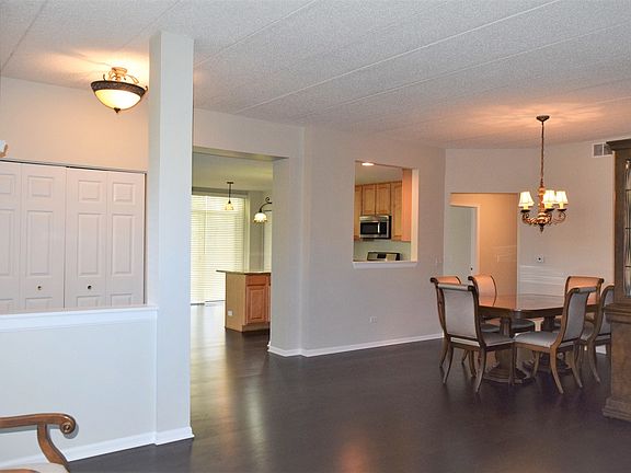 3rd image of 475 E Harvey Lake Dr