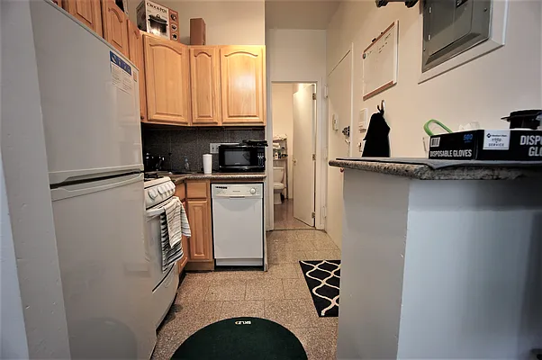 Rented by Compass | media 6