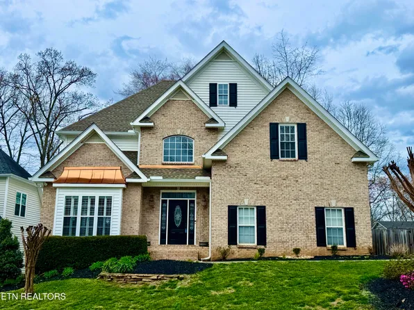 8833 Ebenezer Oaks Ln, Knoxville, TN 37922