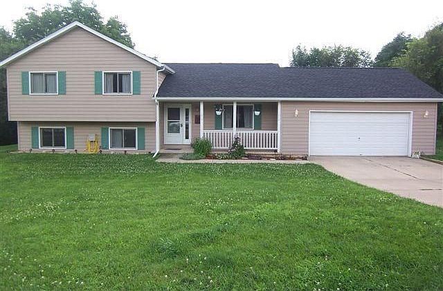 1st image of 18 Cheshire Dr