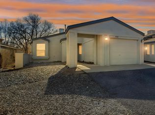 1752 Ira Dr NE, Rio Rancho, NM 87144
