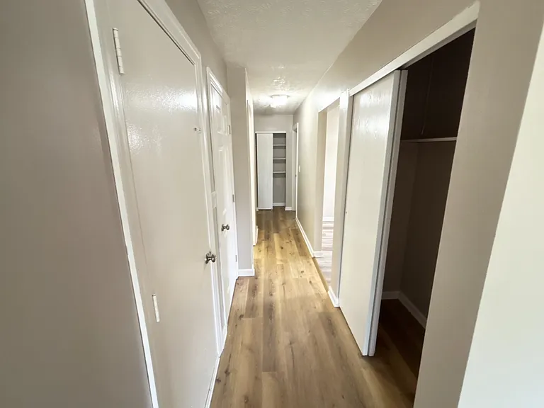387 Huber Village Blvd #387 — Photo 3
